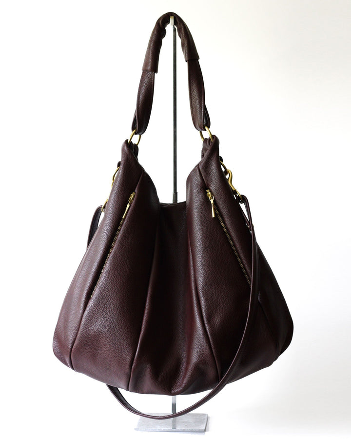 Lotus Weekender | Bruin